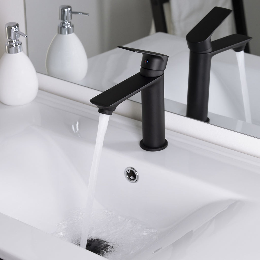 NYTIA robinet mitigeur lavabo noir ambiance claire